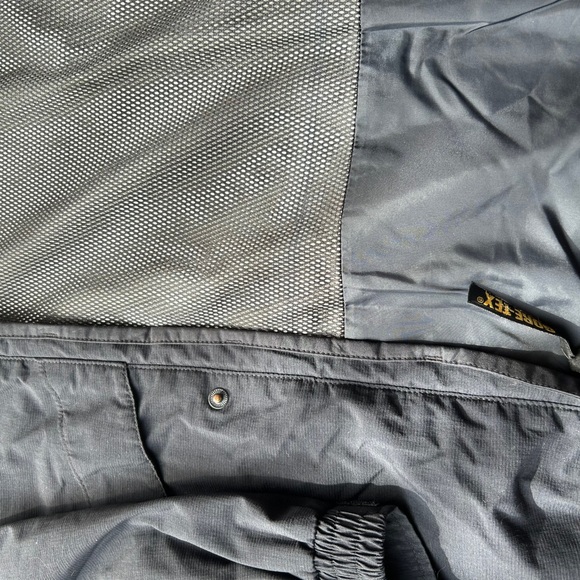 Cabela’s Men’s outdoor gear, pants, and jacket. Size extra large. - Picture 8 of 8